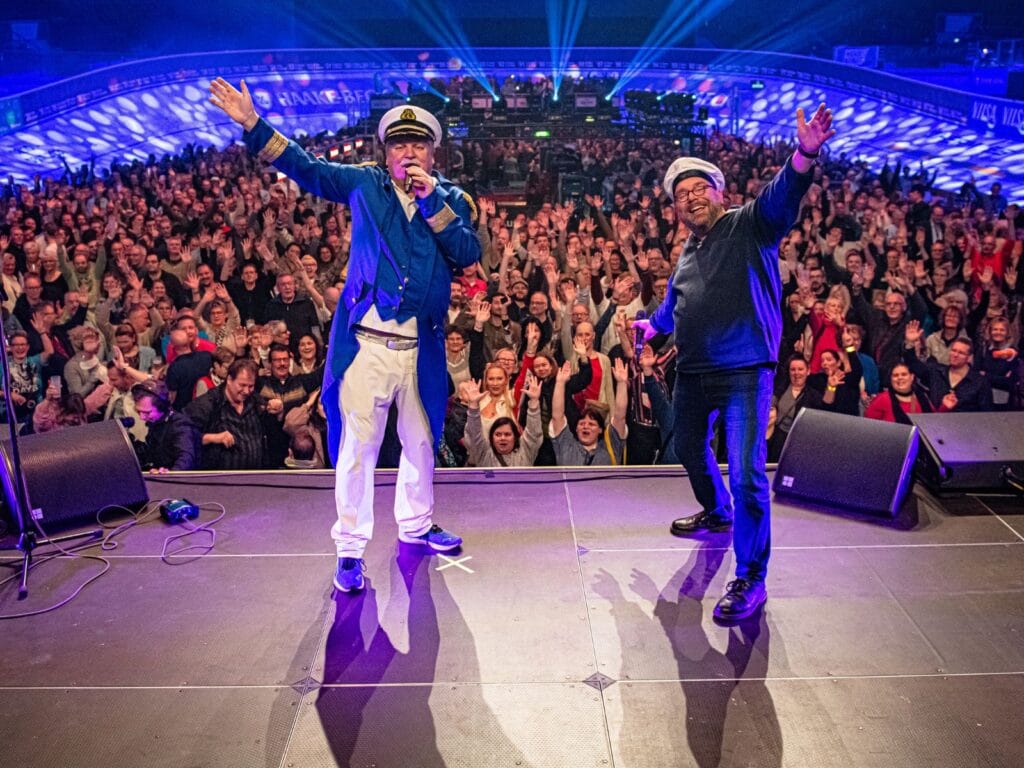 Audience and live atmosphere at Six Days Bremen during an evening session