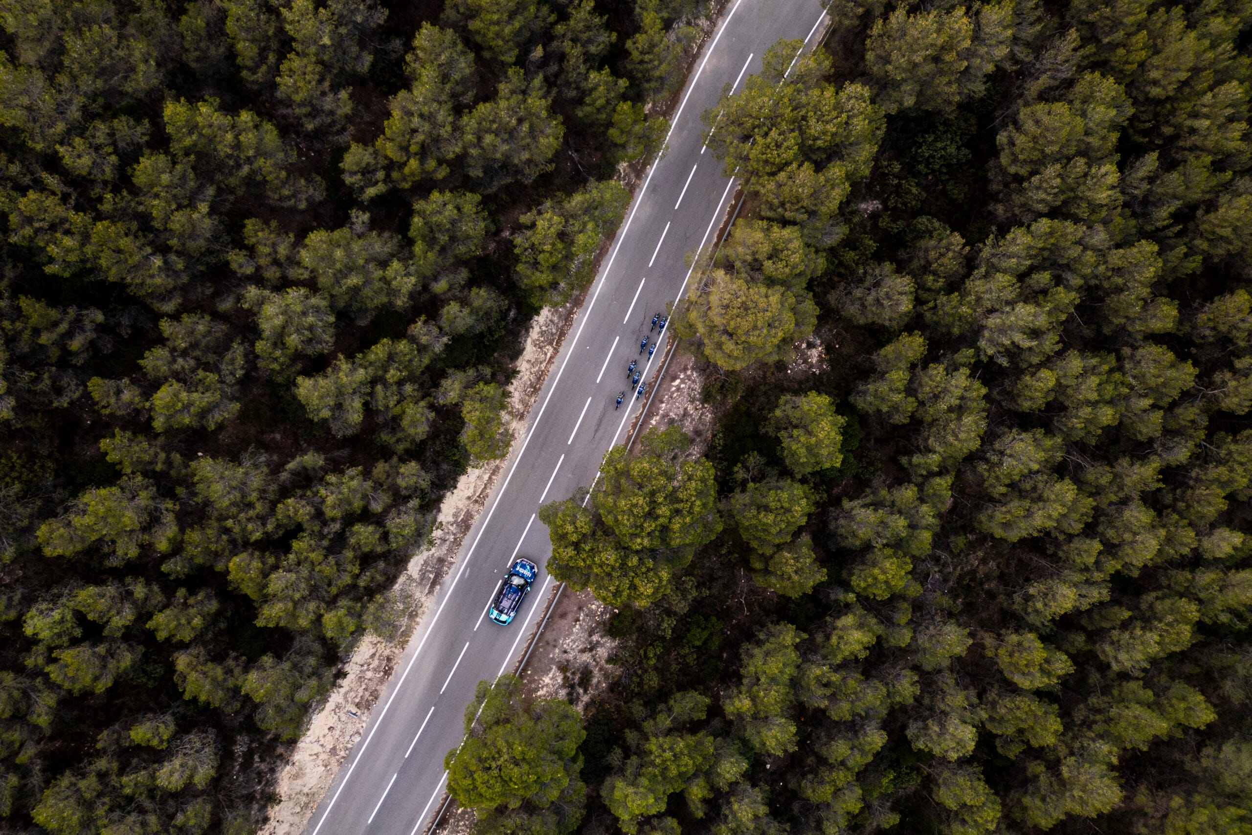 Amacx partners with Team Bahrain Victorious as Official Nutrition Partner from 2026